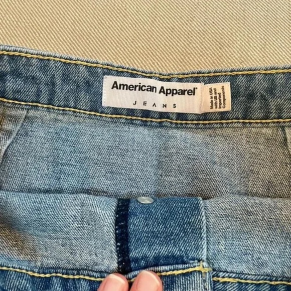 NWOT American Apparel Denim Button Down Skirt - Picture 3 of 3